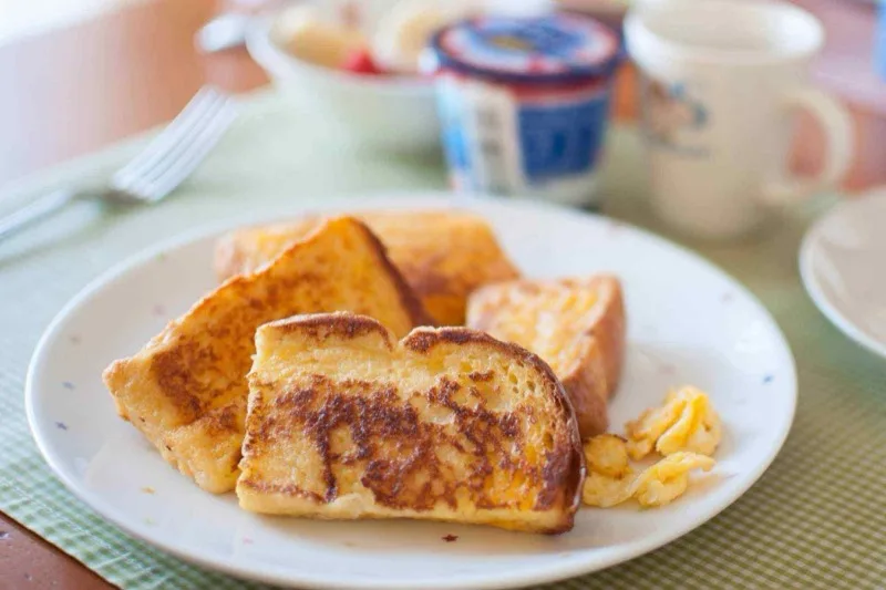 Golden French toast